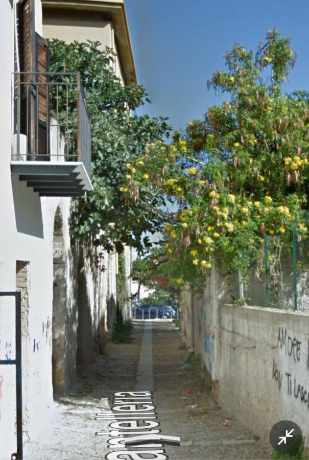 La Casetta In Centro Storico: Pantelleria 9 *